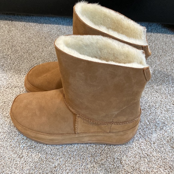 Fitflop Mukluk boots. Size 8 women. - Picture 3 of 7